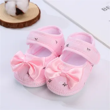 2022 Новая модная детская обувь для новорожденных девочек С цветочным принтом, маленькие ботильоны на мягкой подошве для вашего ребенка